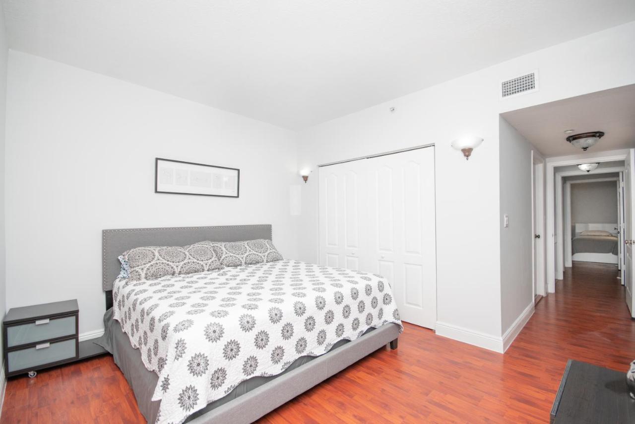 Beautiful 2/2.5 Condo W/Free Parking Fast Wifi Μαϊάμι Εξωτερικό φωτογραφία