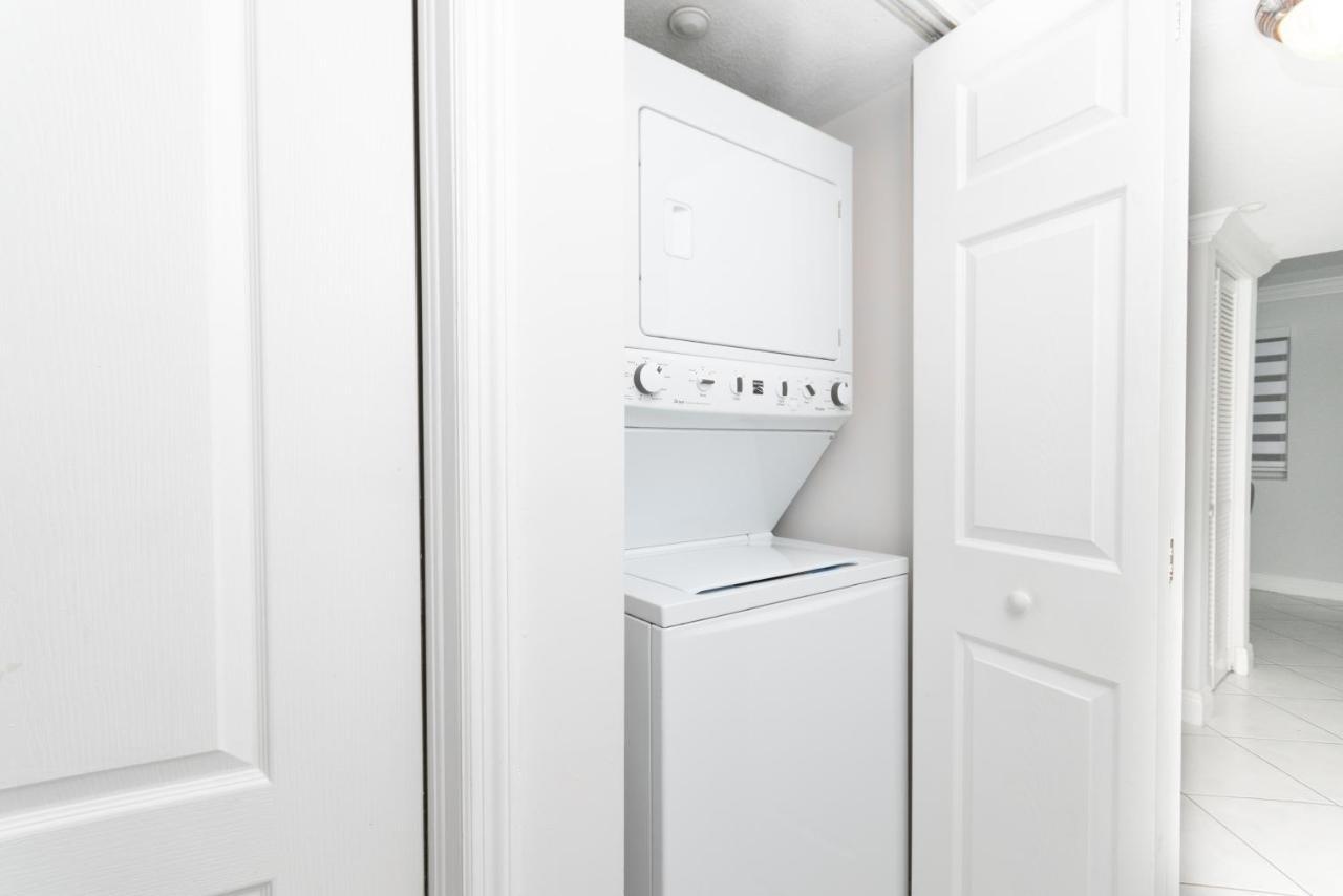 Beautiful 2/2.5 Condo W/Free Parking Fast Wifi Μαϊάμι Εξωτερικό φωτογραφία