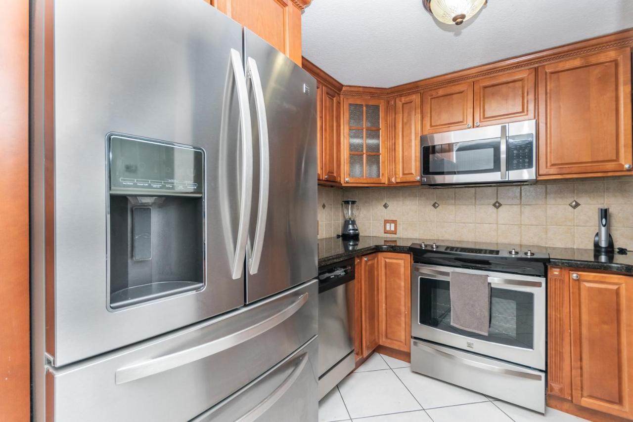 Beautiful 2/2.5 Condo W/Free Parking Fast Wifi Μαϊάμι Εξωτερικό φωτογραφία